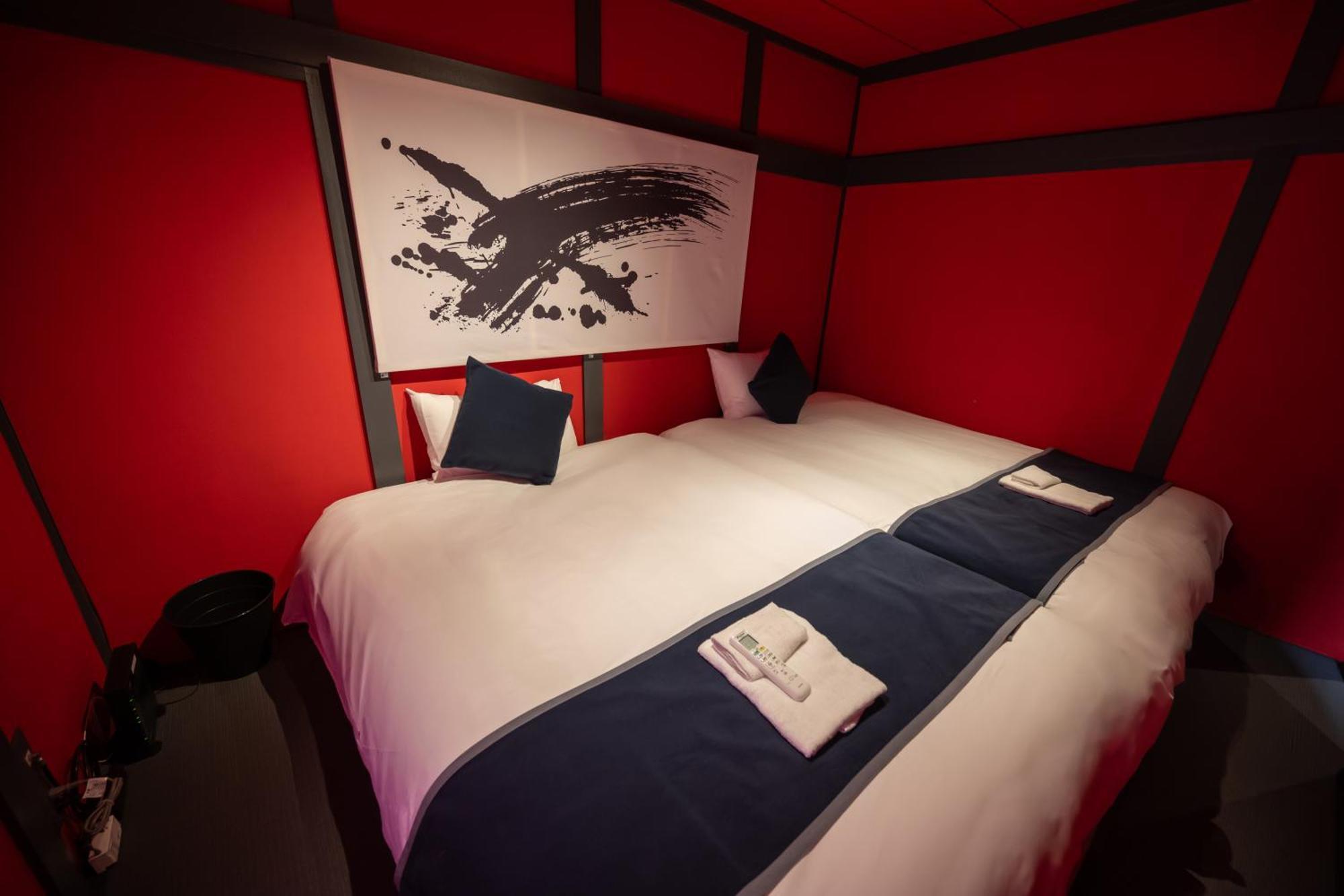 Ynh Guest House Osaka Bagian luar foto