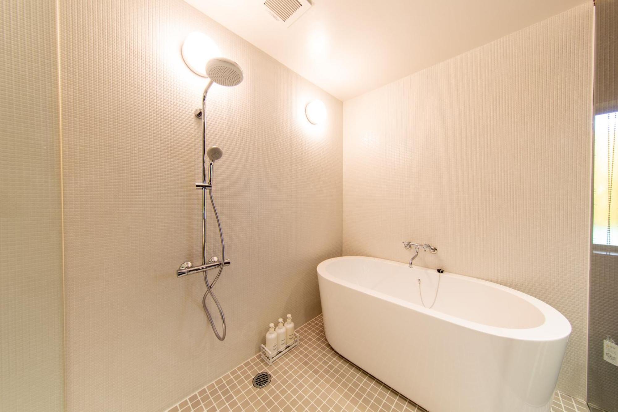 Ynh Guest House Osaka Bagian luar foto